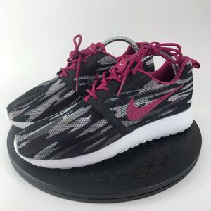 Nike Roshe Run Light Weight Running Shoes Pink 705486-001 Women’s Size 8.5 (7Y)